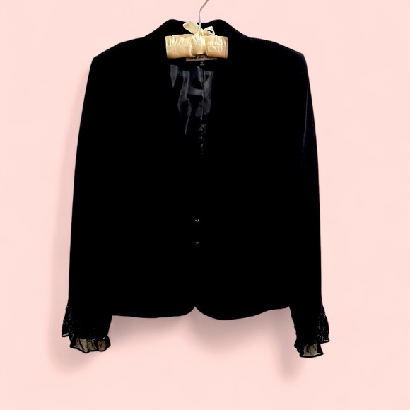 Tahari Woman | Jackets & Coats | Tahari Arthur S Levine Black Suit With ...